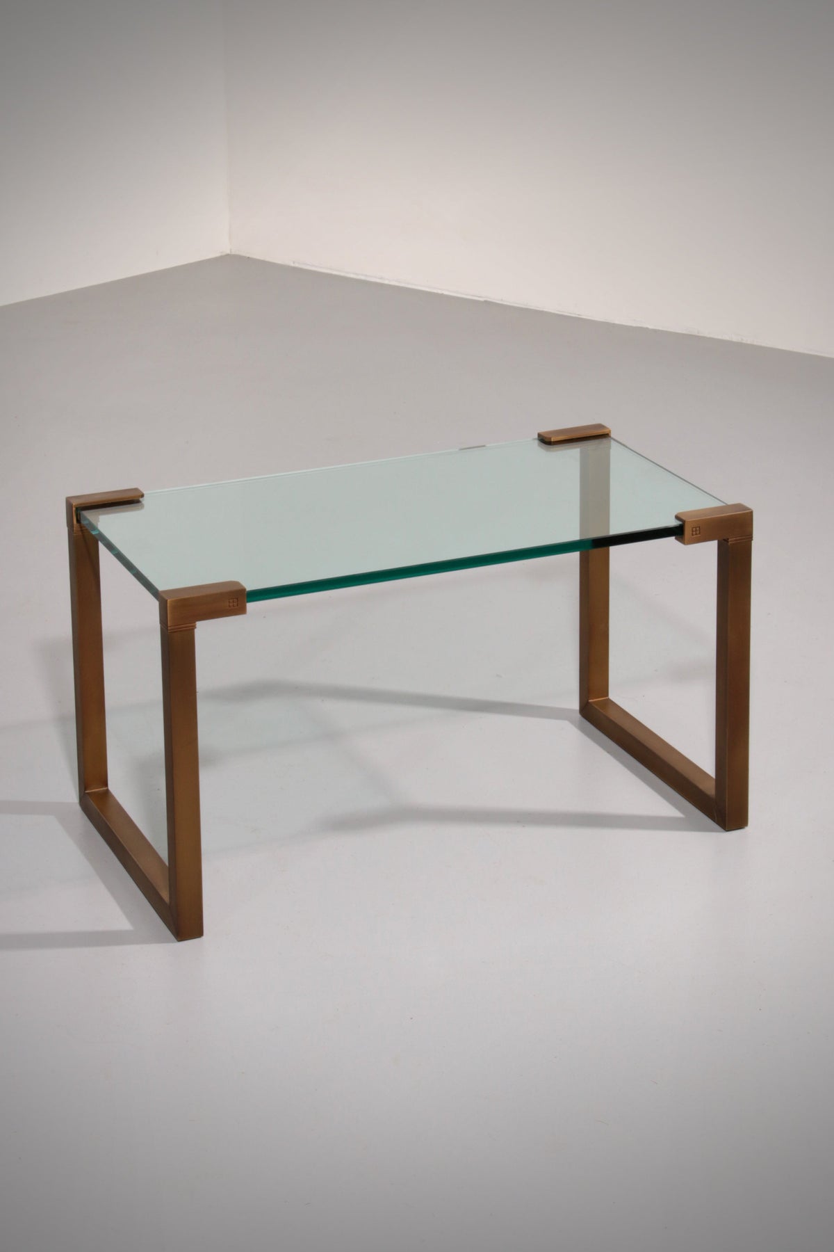 Spezieller Couchtisch Peter Ghyczy Modell T53