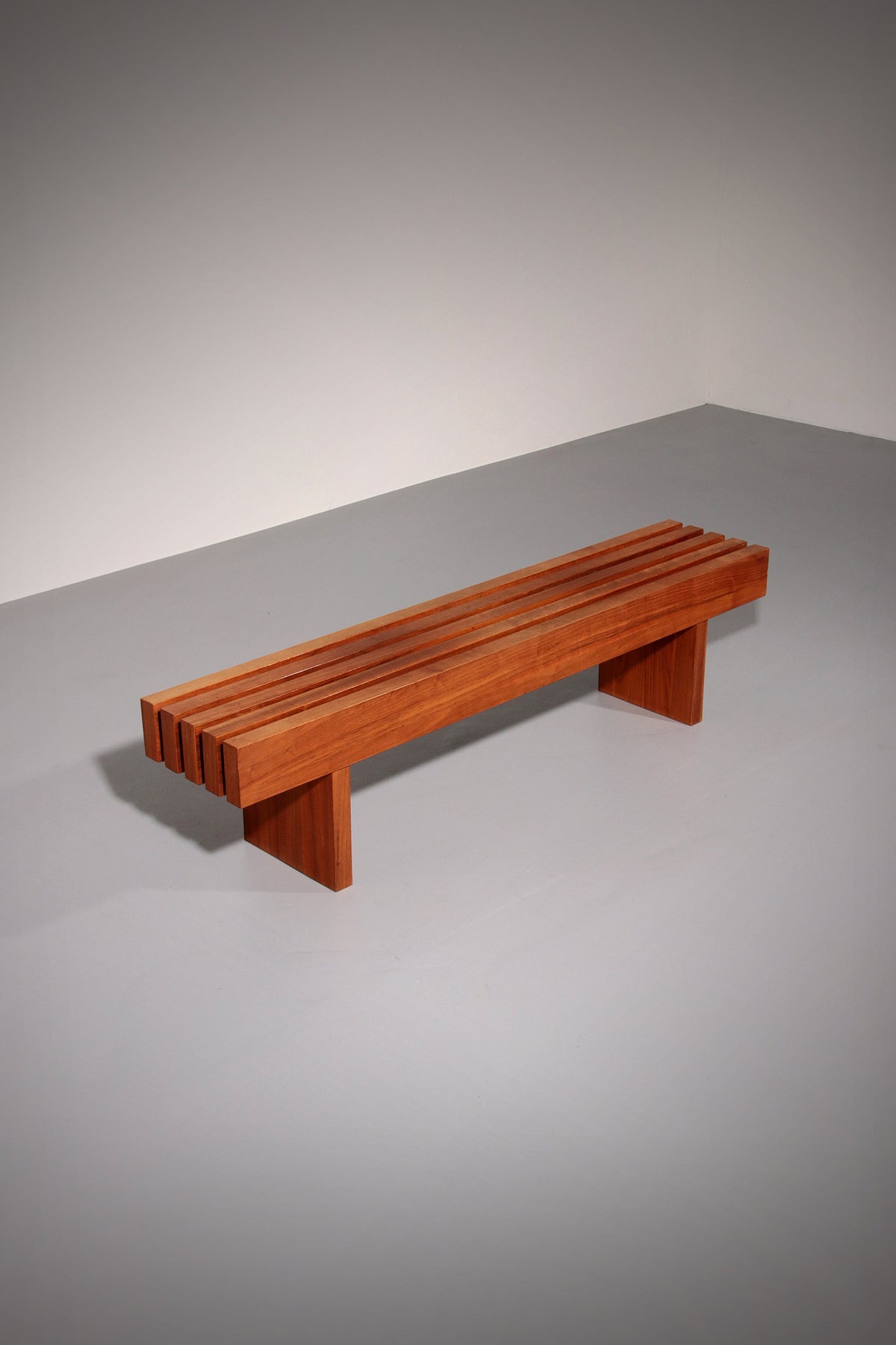 Italienische Teakholzbank aus den 1970er Jahren – 180 cm, Eleganz der Mitte des 20. Jahrhunderts