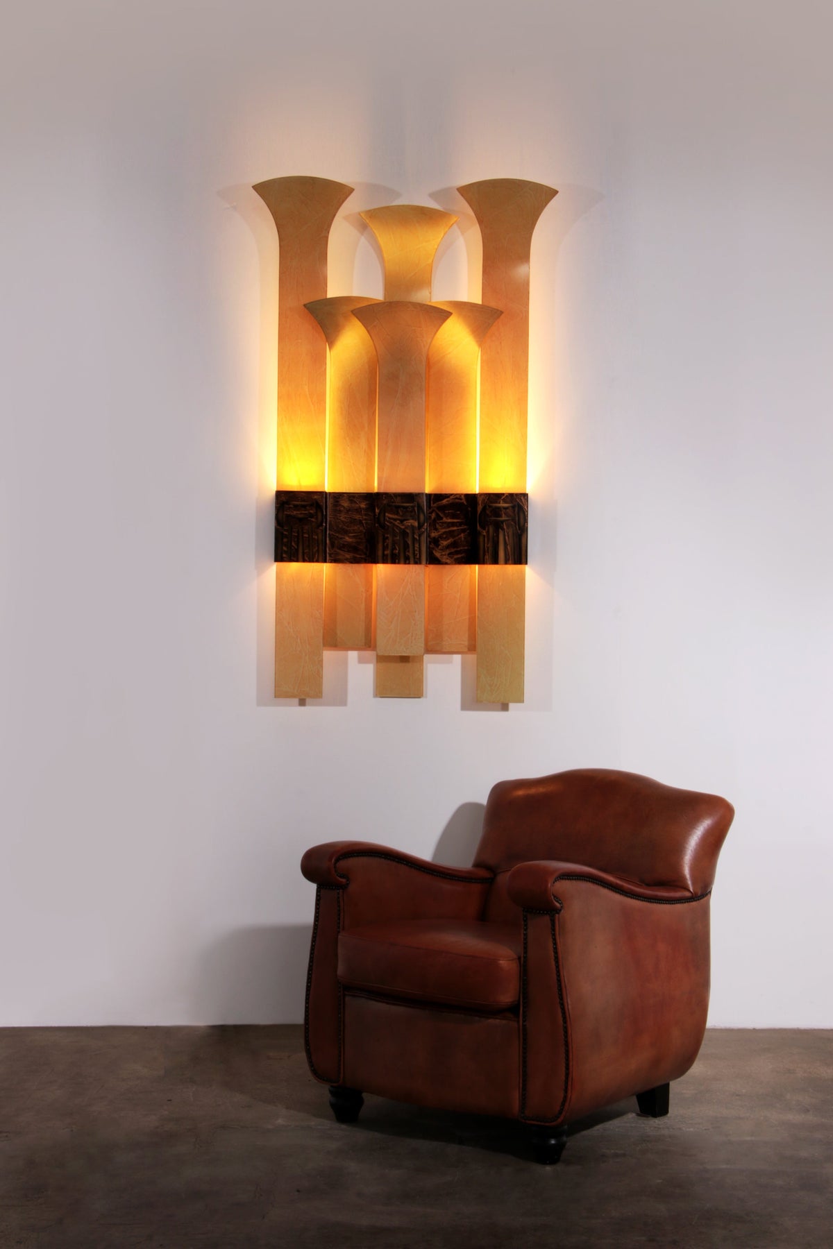 Exklusive große Art-Deco-Wandleuchte vom Thalia Theater IJmuiden