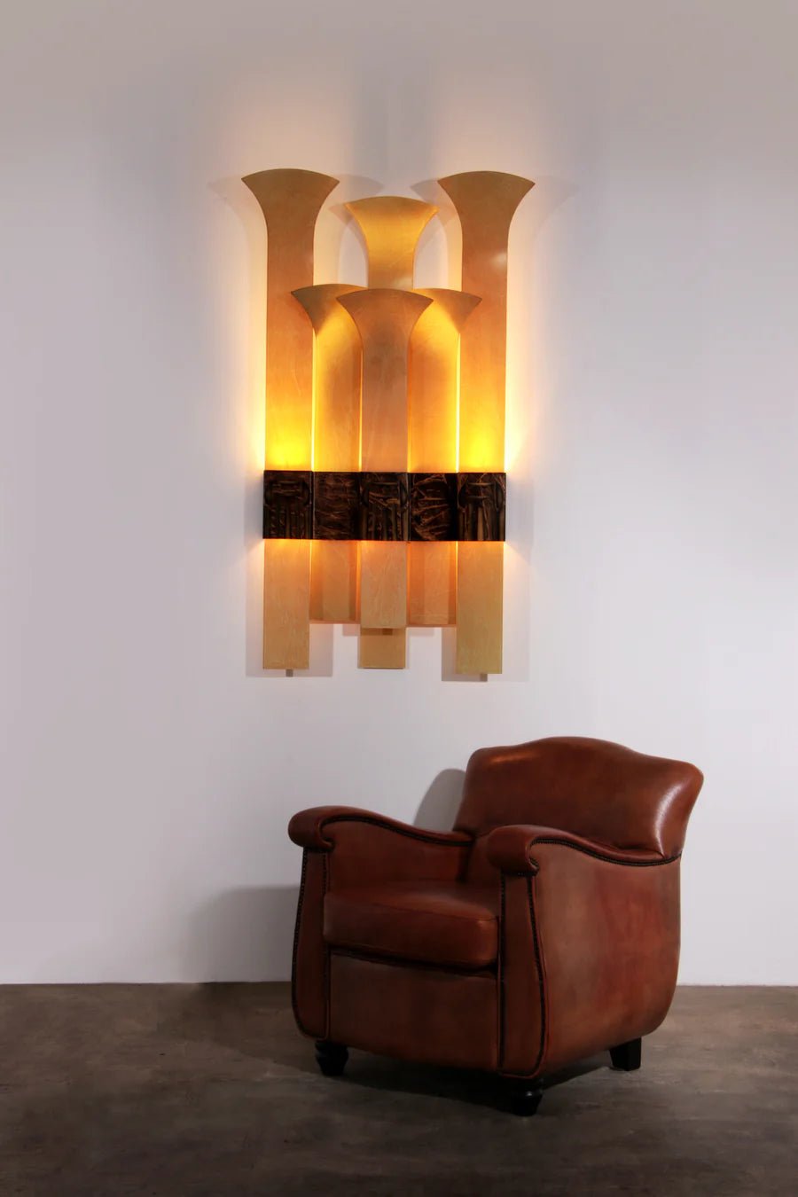 Exklusive große Art-Deco-Wandleuchte vom Thalia Theater IJmuiden