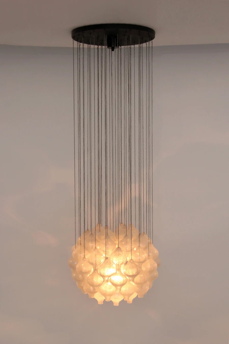 Kalmar 'Tulipan' Chandelier Pendant Light, Blown Glass, 1970