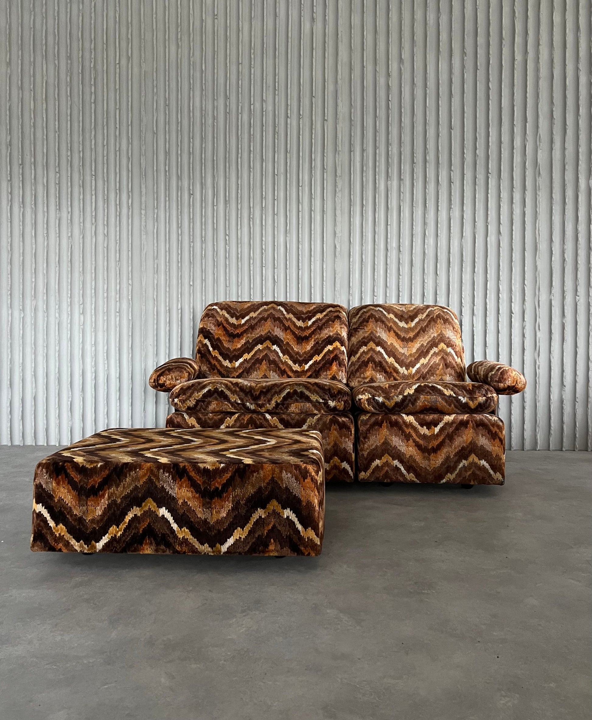1970s Italian Modular Sofa with Ottoman – Missoni Style Upholstery - COLLECTORS RDAM