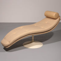 Vintage-Lounge-Sessel aus den 60er Jahren mit modernem Bezug