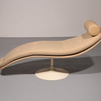 Vintage-Lounge-Sessel aus den 60er Jahren mit modernem Bezug