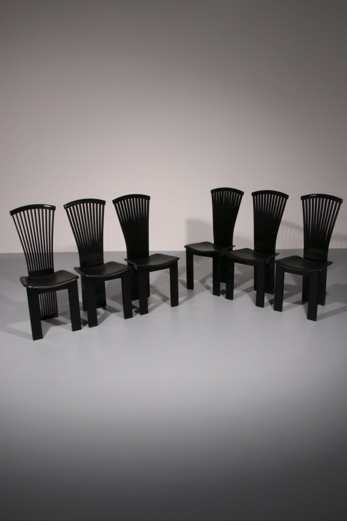 Postmoderne Esszimmerstühle von Pietro Costantini, Italien, 1980er Jahre