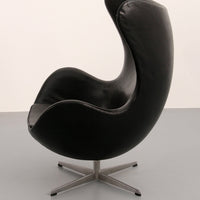 De Egg Chair – Arne Jacobsen, Denemarken, 1960 – Zwart Leer door Fritz Hansen
