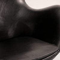 De Egg Chair – Arne Jacobsen, Denemarken, 1960 – Zwart Leer door Fritz Hansen