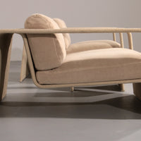 Paola Lenti Lounge-Sessel und Tisch – Ihr persönlicher Wohlfühlort.