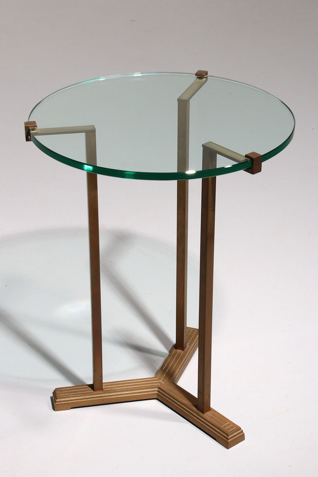 Very Rare Peter Ghyczy Side or Coffee Table model T37 Ø 50 cm. - Collectors - Net.Work