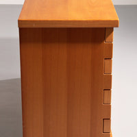 Italienische Architekturkommode aus Esche
