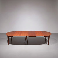 Teak-Esstisch aus den 1960er Jahren von Henning Kjærnulf, Modell 62