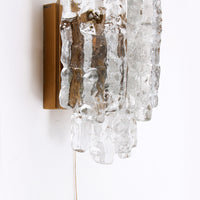Vintage Mid-Century Wandleuchte aus Eisglas von JT Kalmar