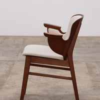 Hans Olsen Lounge Chair Modell 107 - Dänische Eleganz der Mitte des 20. Jahrhunderts