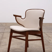Hans Olsen Lounge Chair Modell 107 - Dänische Eleganz der Mitte des 20. Jahrhunderts