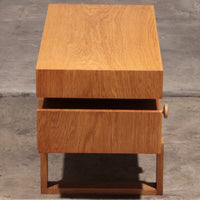 Vintage dänischer Fernsehschrank – Mid-Century-Modern-Design