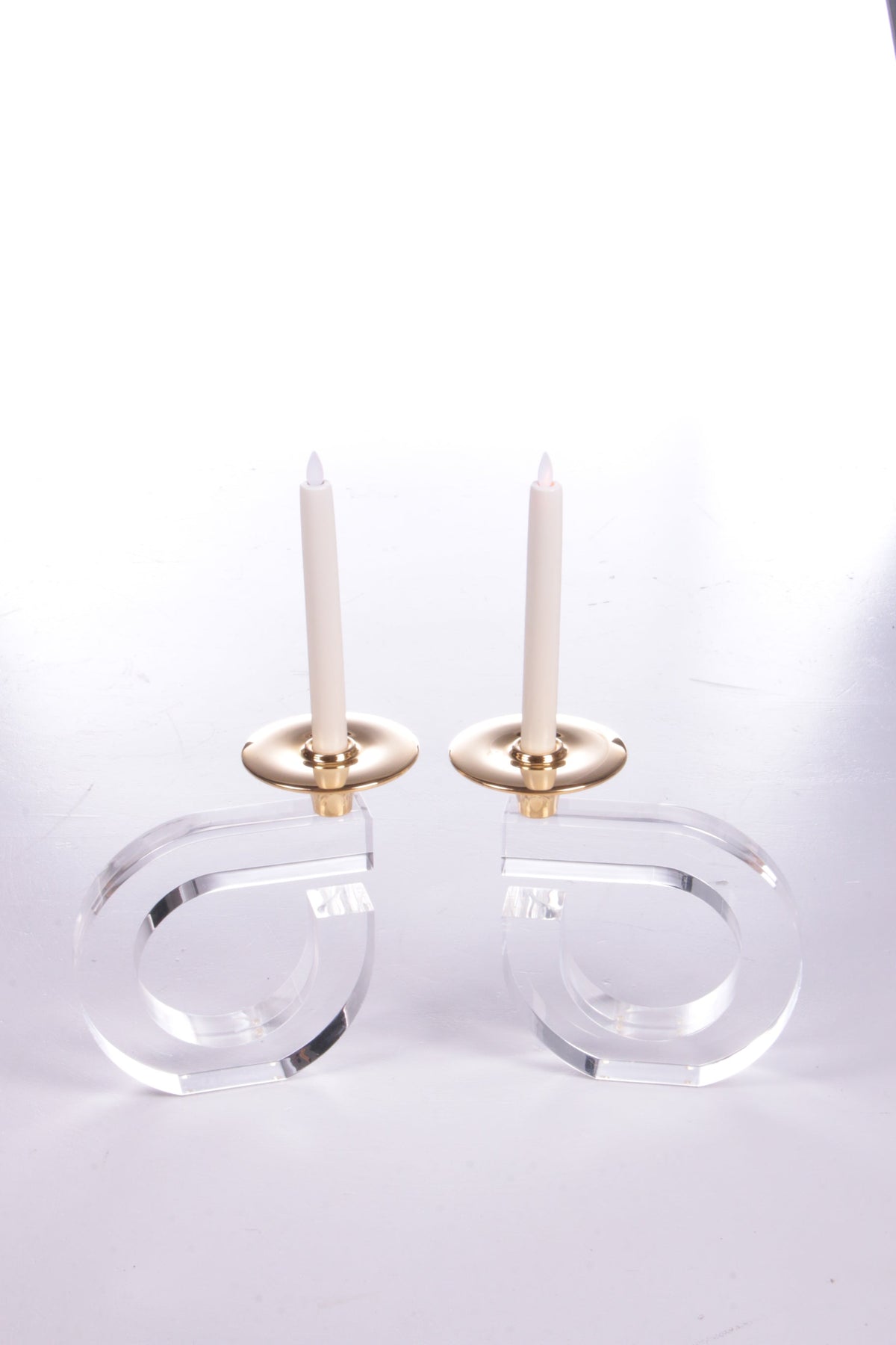 Hollywood Regency Set aus Plexiglas-Kerzenständern, 1970