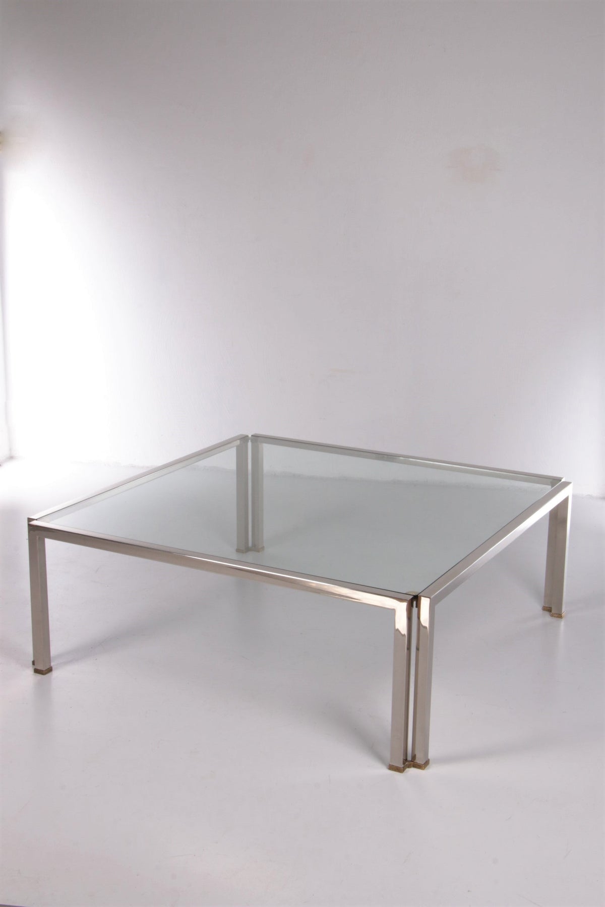 Eleganter Couchtisch aus Glas von Peter Ghyczy, Modell T28d Edelstahl mit Messing