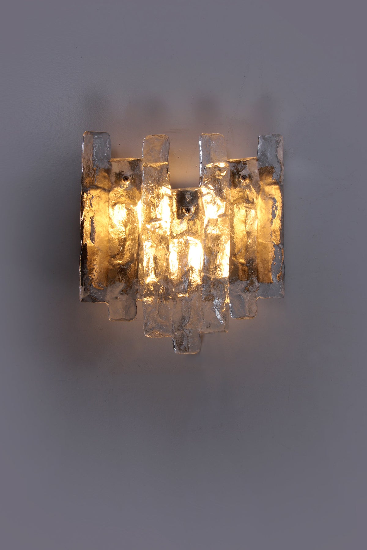 Kalmar Kristall-Eisglas-Wandleuchte von JT Kalmar (1960, Österreich) 
