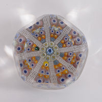 John Deacons Millefiori-Briefbeschwerer mit gelben und weißen Elementen, 1960