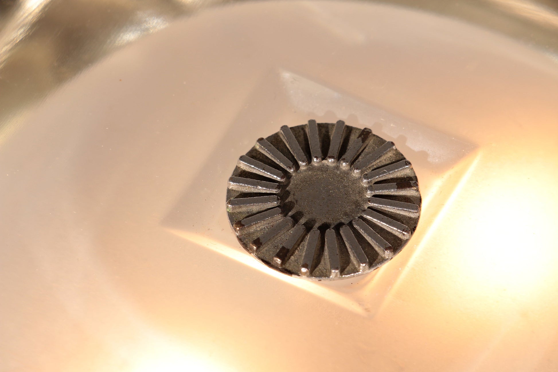 Alessandro Mendini “Cubosfera” Table Lamp Metal Crome Glass 1968 Italy - Collectors - Net.Work