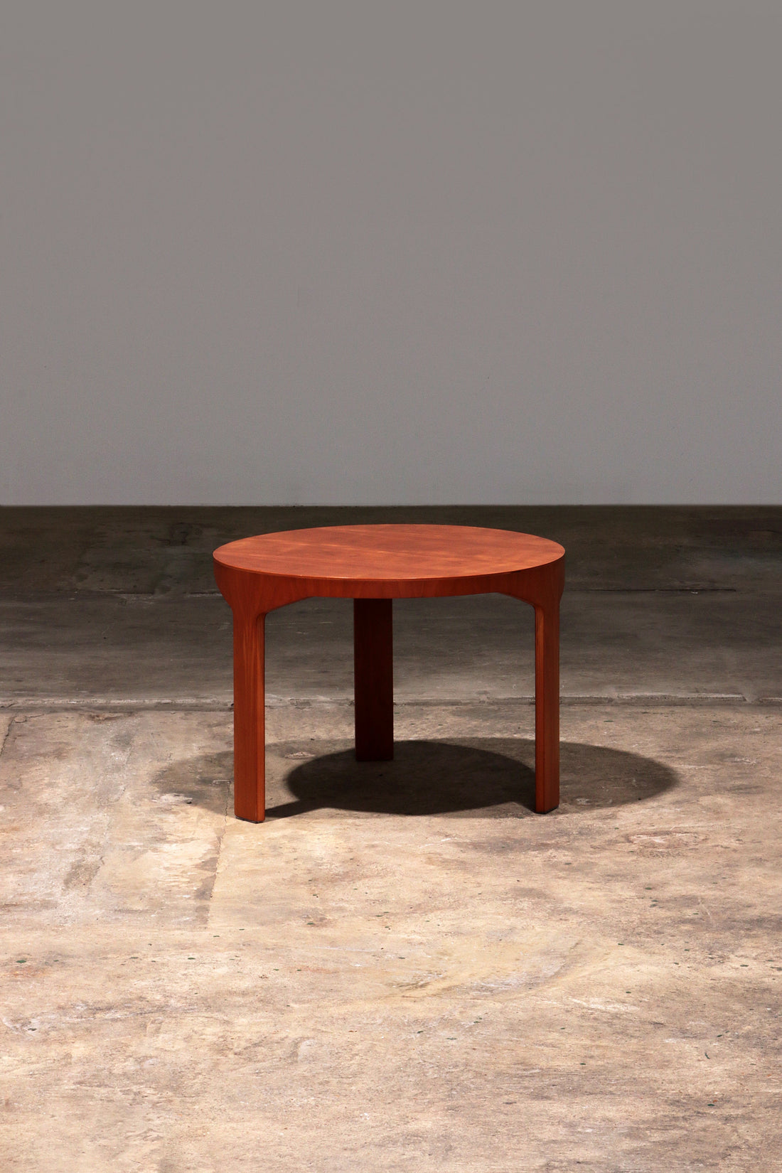 Beautiful wooden side table with vintage 70s - Collectors - Net.Work