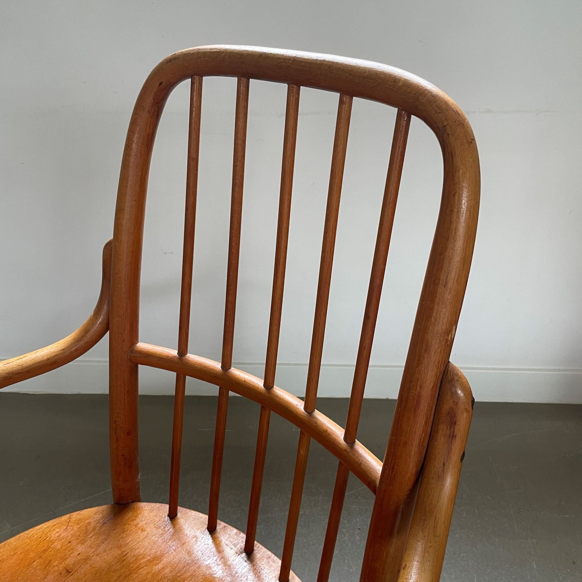 Bentwood armchair model A63 - F, design Josef Frank for Thonet, 1930s, Austria - Collectors - Net.Work