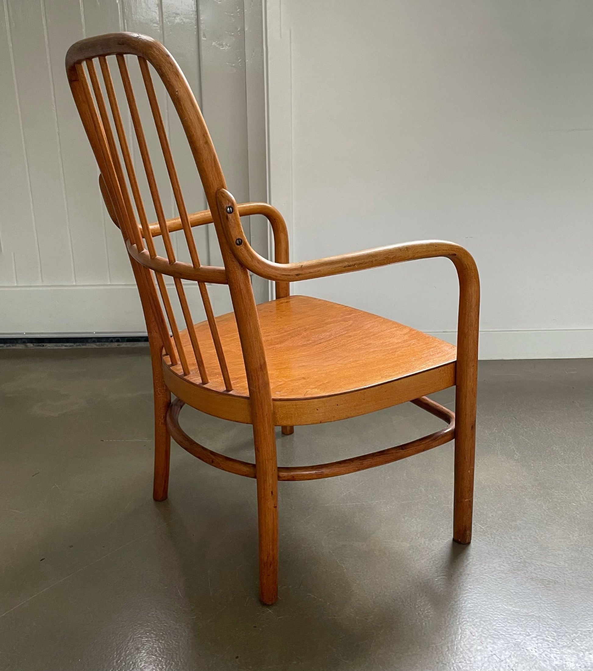Bentwood armchair model A63 - F, design Josef Frank for Thonet, 1930s, Austria - Collectors - Net.Work