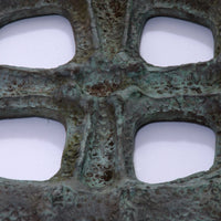 Brutalistische Bronze-Wandskulptur „Zeitlose Eleganz“
