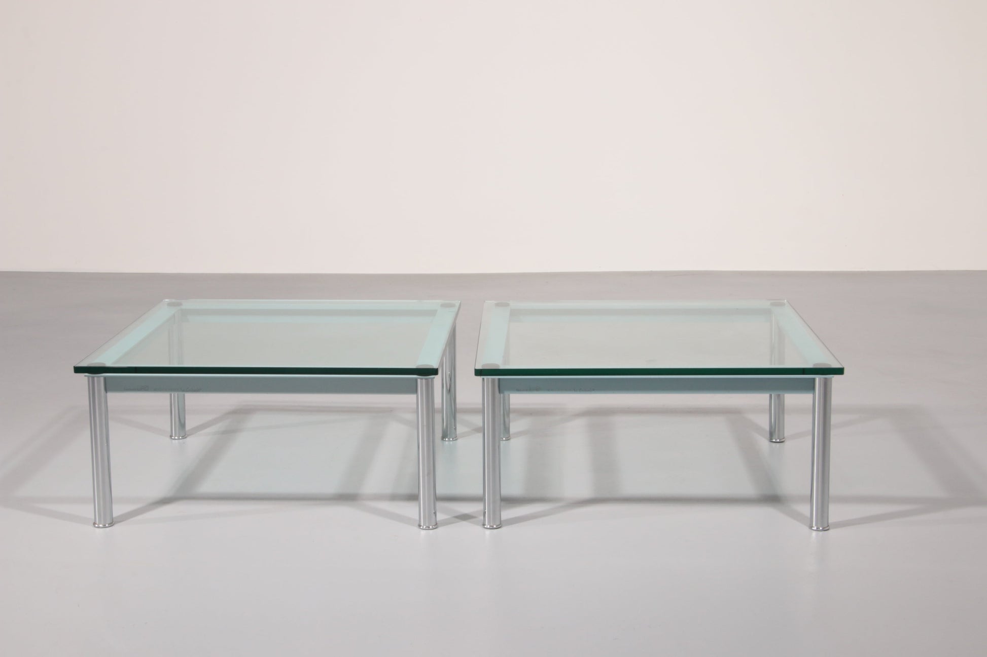 Cassina LC - 10 Coffee Table by Le Corbusier – Rare Light Blue Glass Edition - Collectors - Net.Work