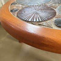 Beistelltisch oder Couchtisch aus Keramik und Holz, Tue Poulsen für Haslev, Dänemark, 1960er Jahre