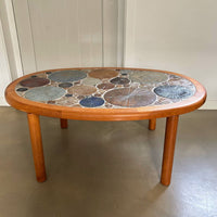 Beistelltisch oder Couchtisch aus Keramik und Holz, Tue Poulsen für Haslev, Dänemark, 1960er Jahre