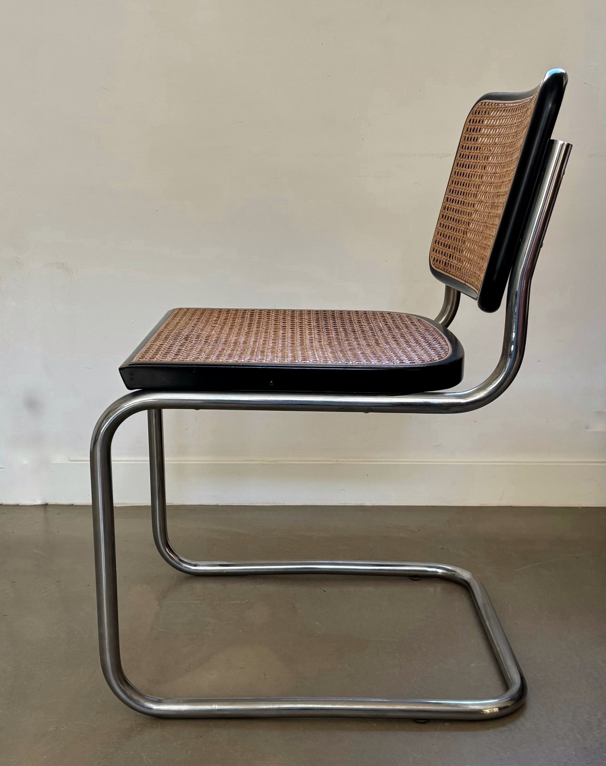 ‘Cesca’ cantilever chair, Marcel Breuer for Gavina, Italy 1970s - Collectors - Net.Work