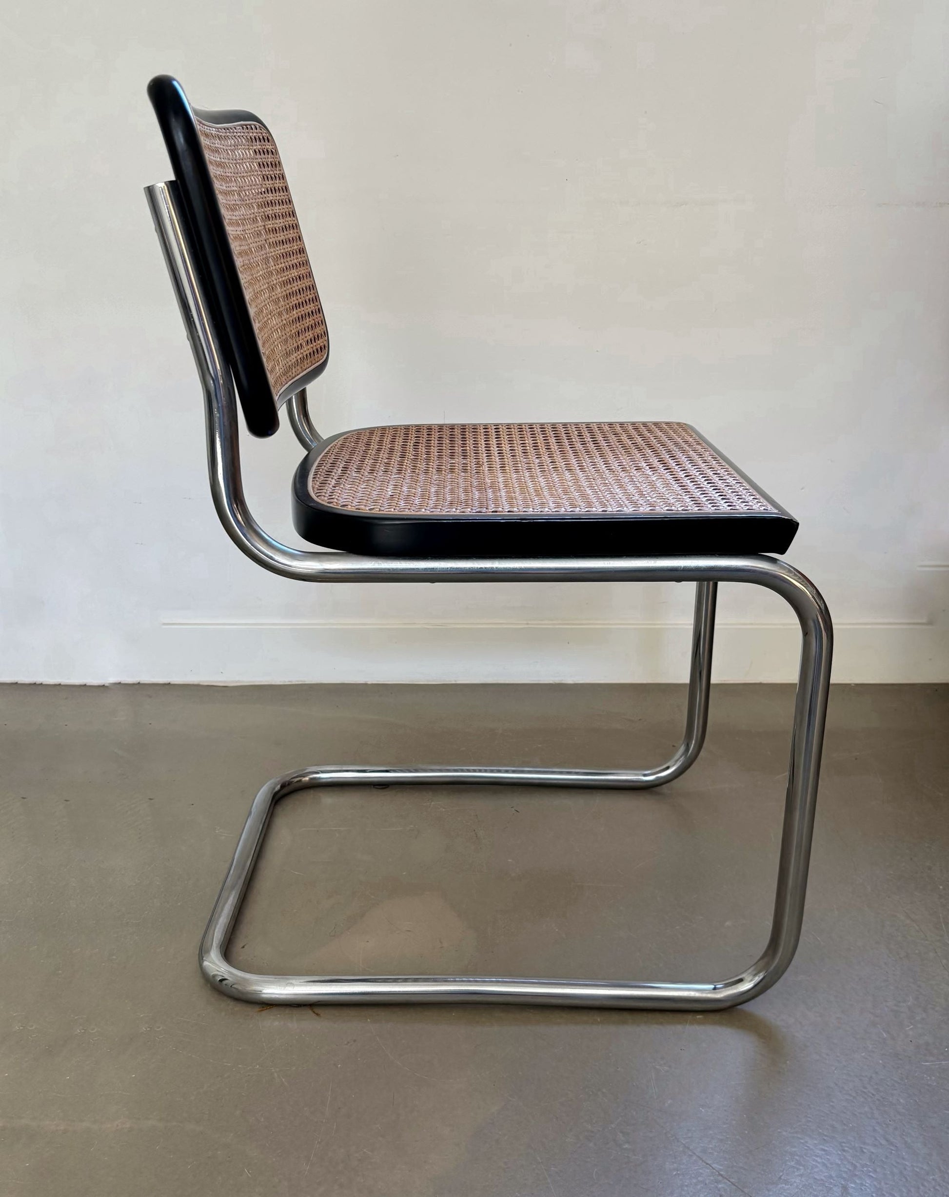 ‘Cesca’ cantilever chair, Marcel Breuer for Gavina, Italy 1970s - Collectors - Net.Work