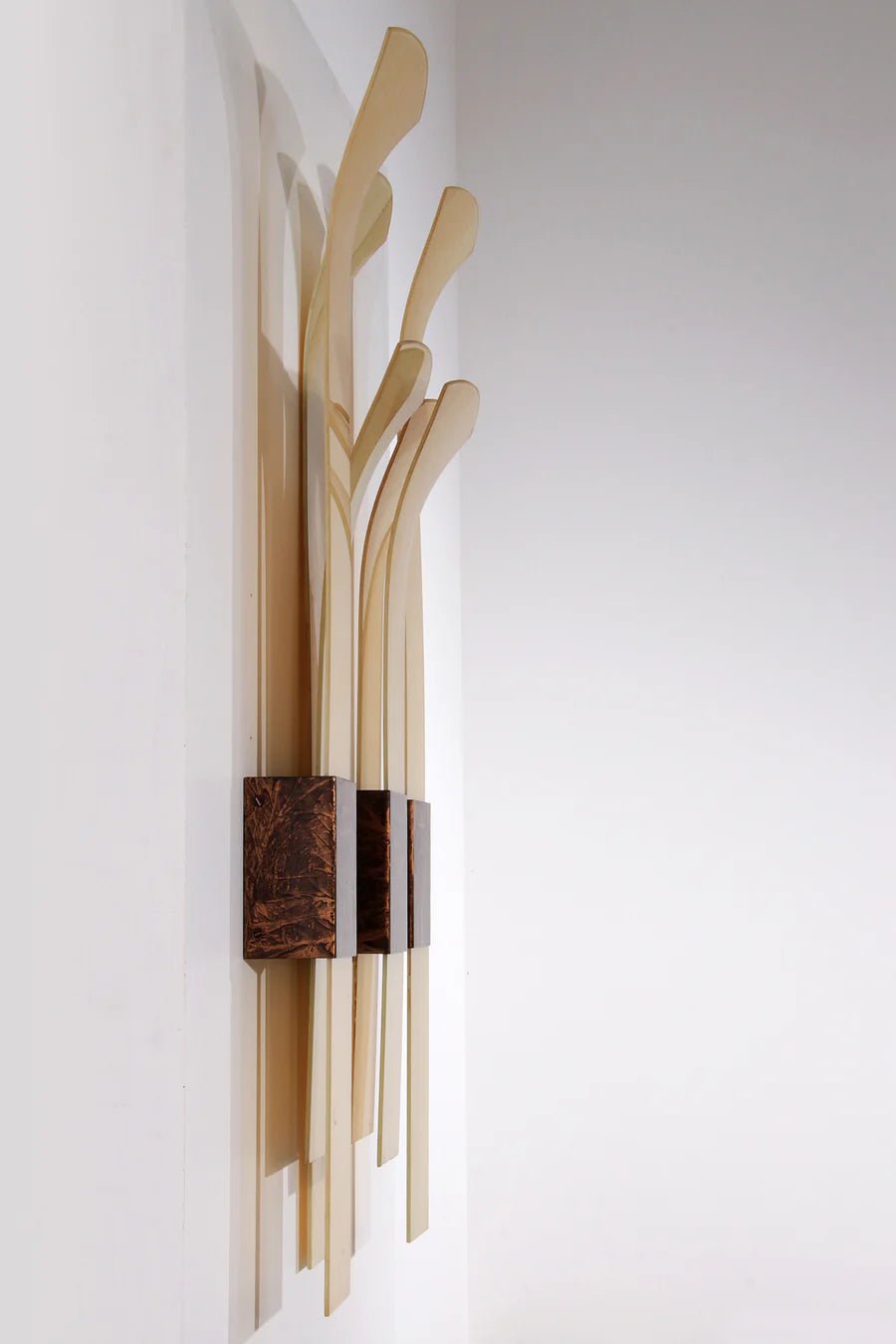 Exclusive Large Art Deco Wall Lamp from Thalia Theater IJmuiden - Collectors - Net.Work