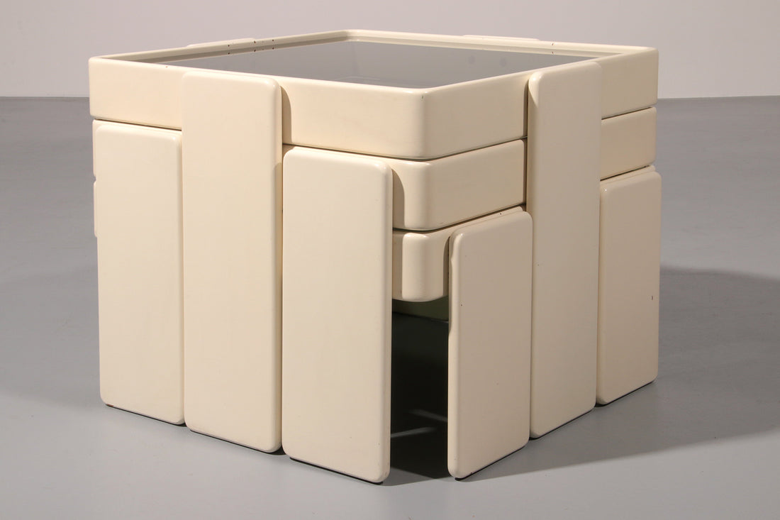 Gianfranco Frattini Stacking Tables for Cassina – Original Off - White Lacquer - Collectors - Net.Work