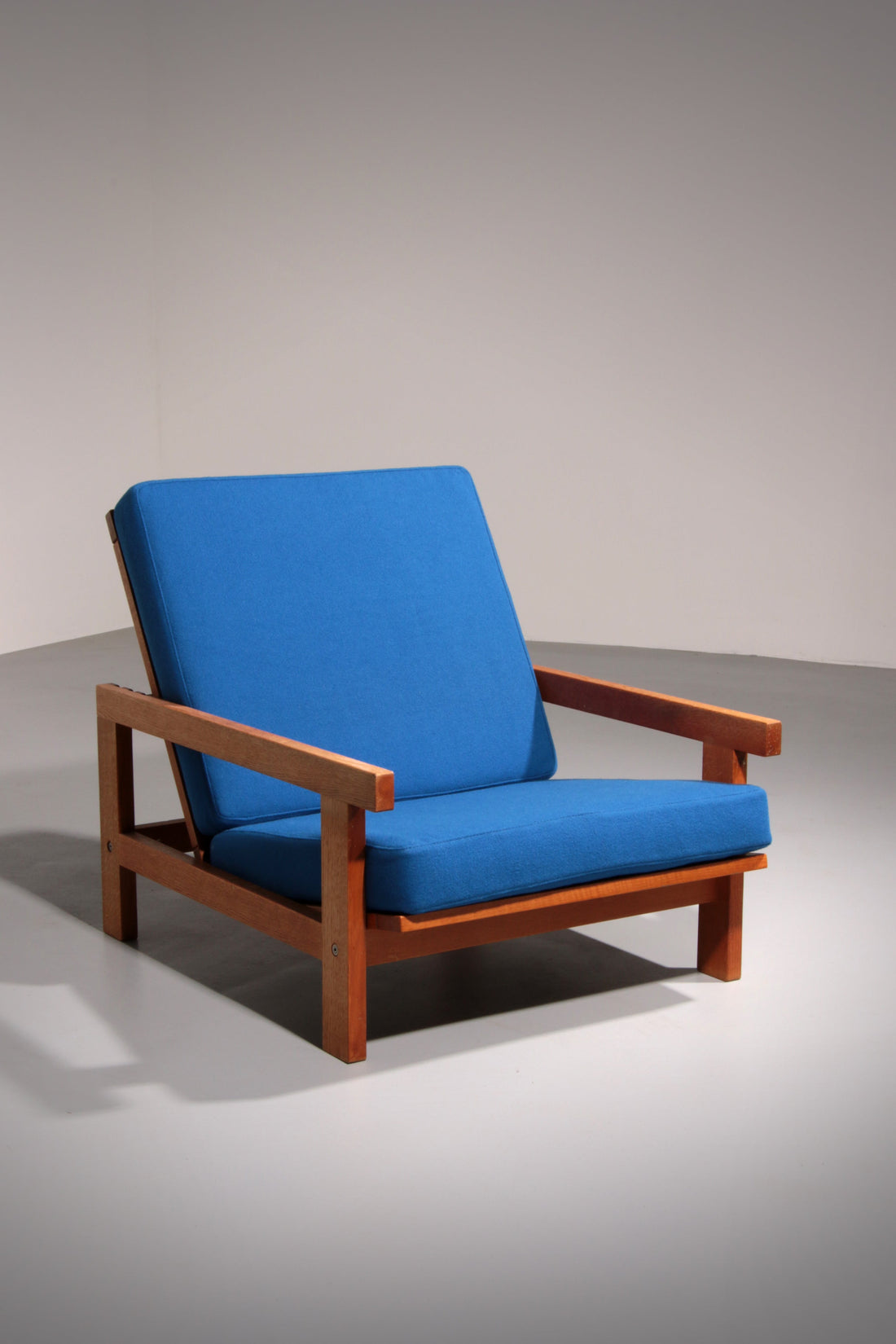 Hans J Wegner GE421 Getama Oak Recliner with Adjustable Backrest - Collectors - Net.Work