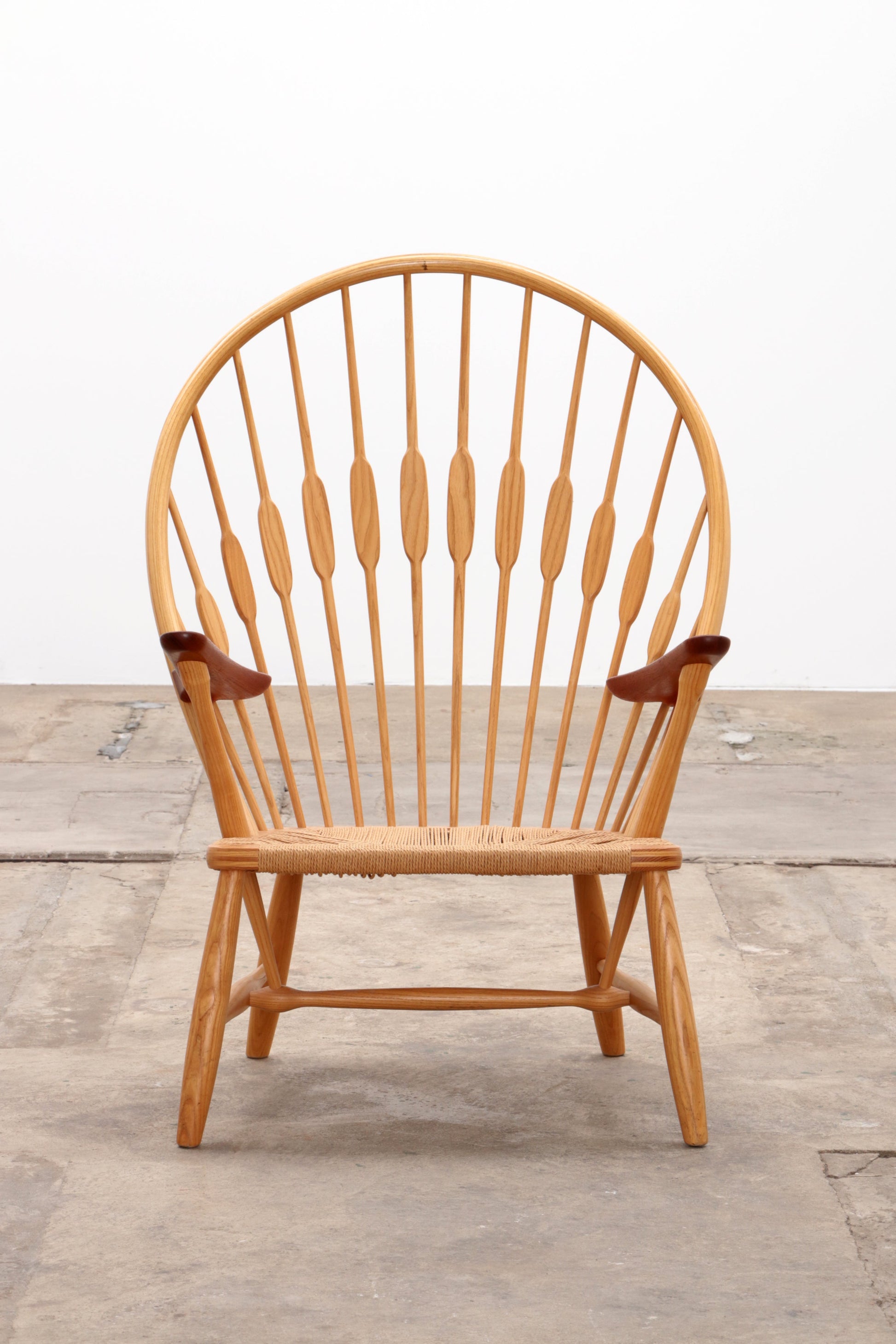 Hans J. Wegner JH - 550 Peacock Chair for Johannes Hansen, 1960 Denmark - Collectors - Net.Work