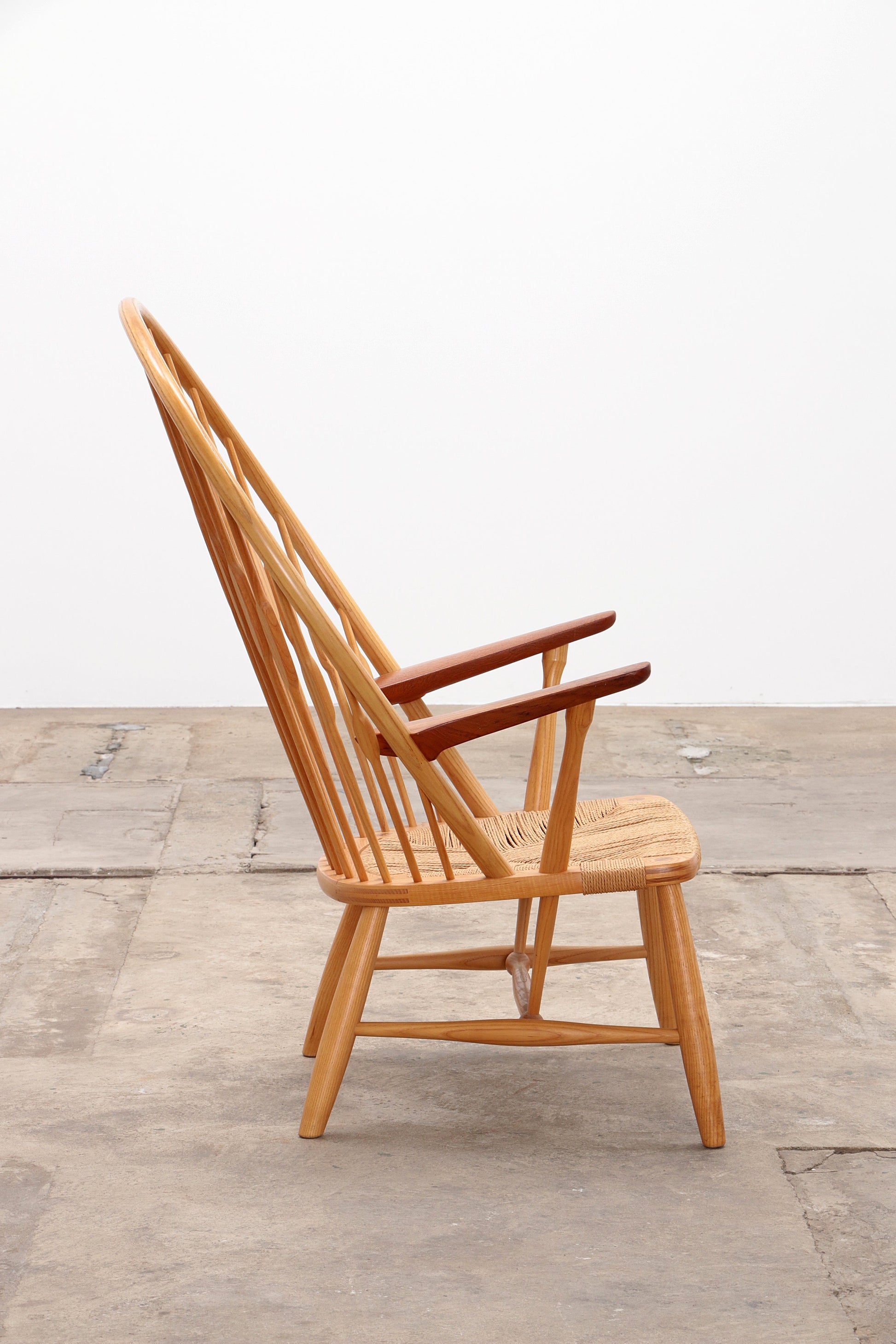Hans J. Wegner JH - 550 Peacock Chair for Johannes Hansen, 1960 Denmark - Collectors - Net.Work