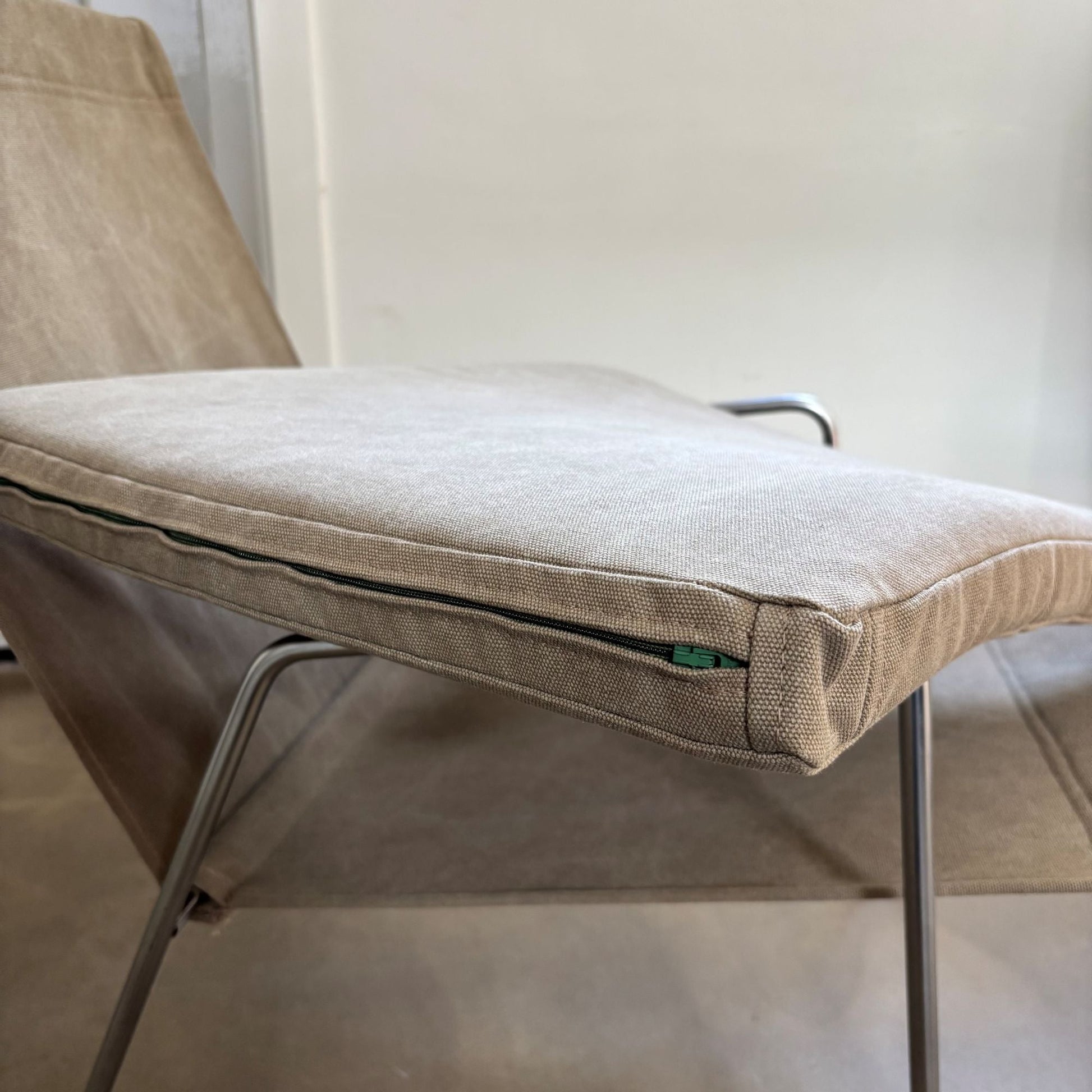 Iconic ‘Bachelor’ armchair by Verner Panton for Fritz Hansen, 1950/60s - Collectors - Net.Work