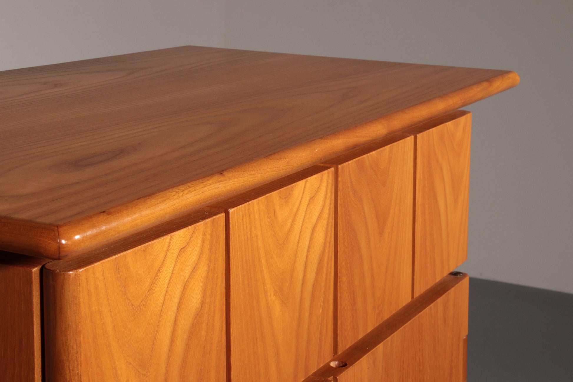 Iconic Italian Design Cabinet “Il Cerniera” by Silvana Arcelli Montanari for Tonelli (1970s) - Collectors - Net.Work