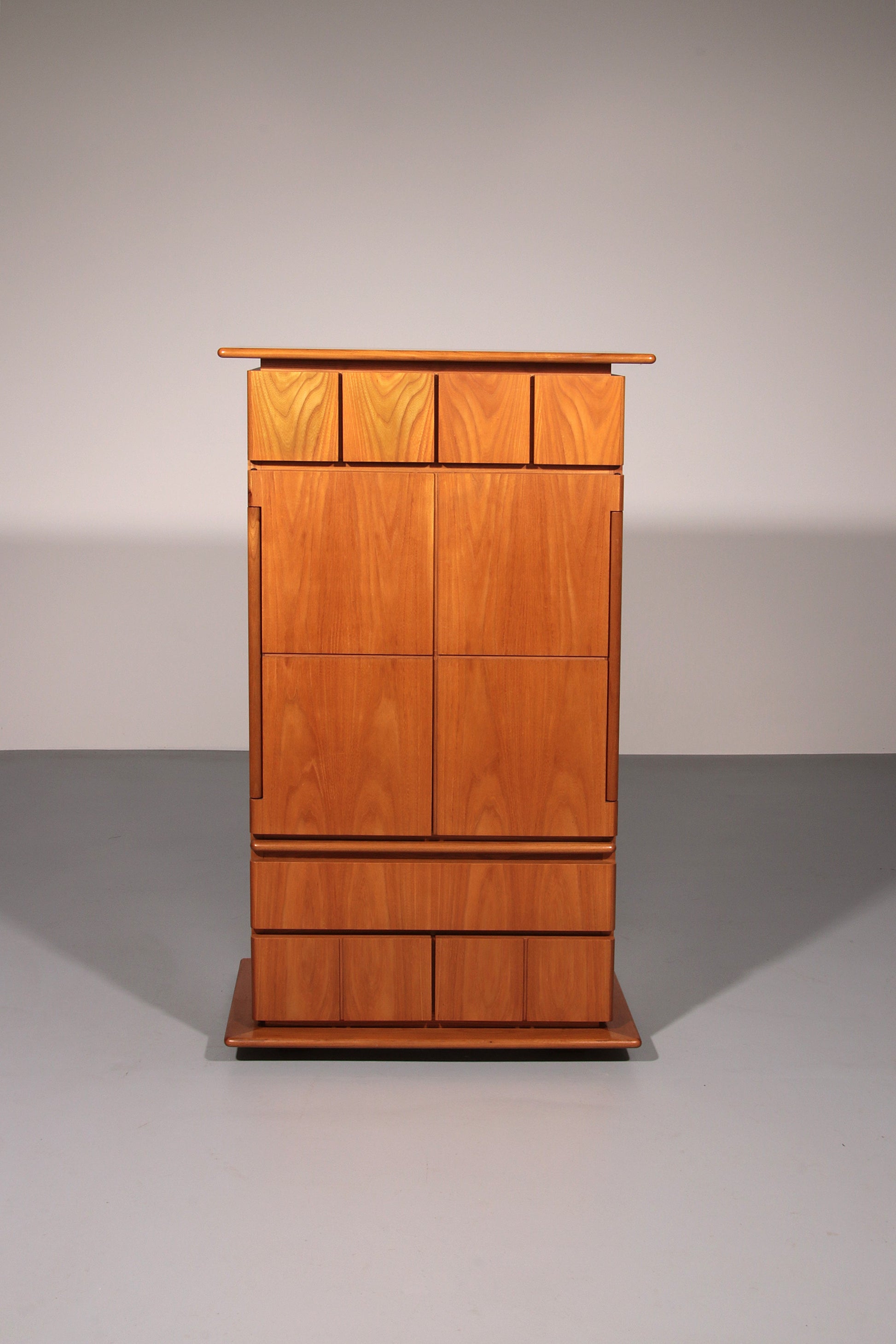 Iconic Italian Design Cabinet “Il Cerniera” by Silvana Arcelli Montanari for Tonelli (1970s) - Collectors - Net.Work