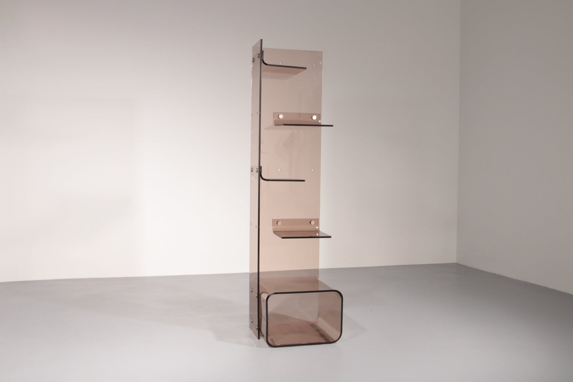 Iconic Michel Dumas Plexiglas Bookcase – 1970s French Space Age Design - Collectors - Net.Work