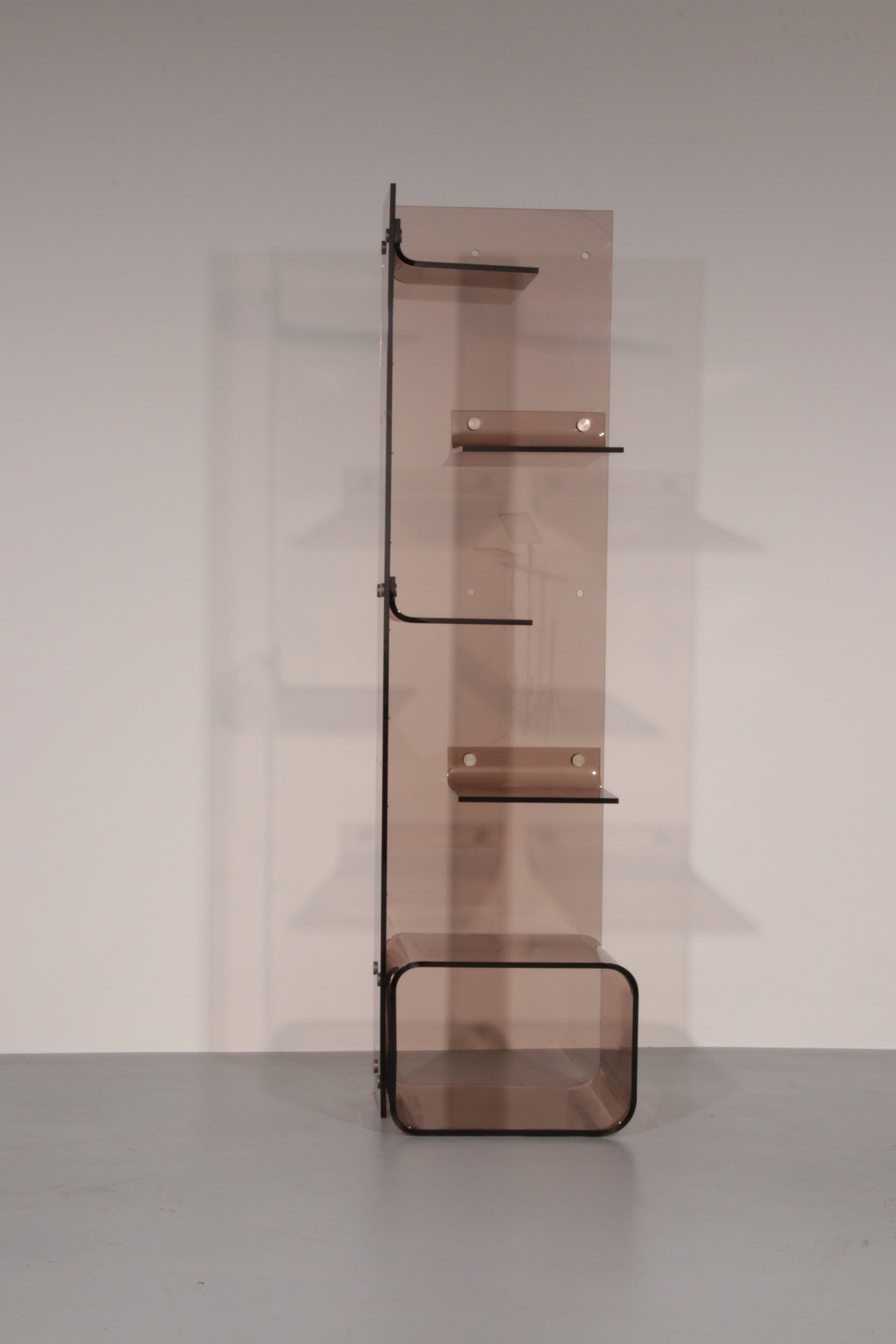 Iconic Michel Dumas Plexiglas Bookcase – 1970s French Space Age Design - Collectors - Net.Work