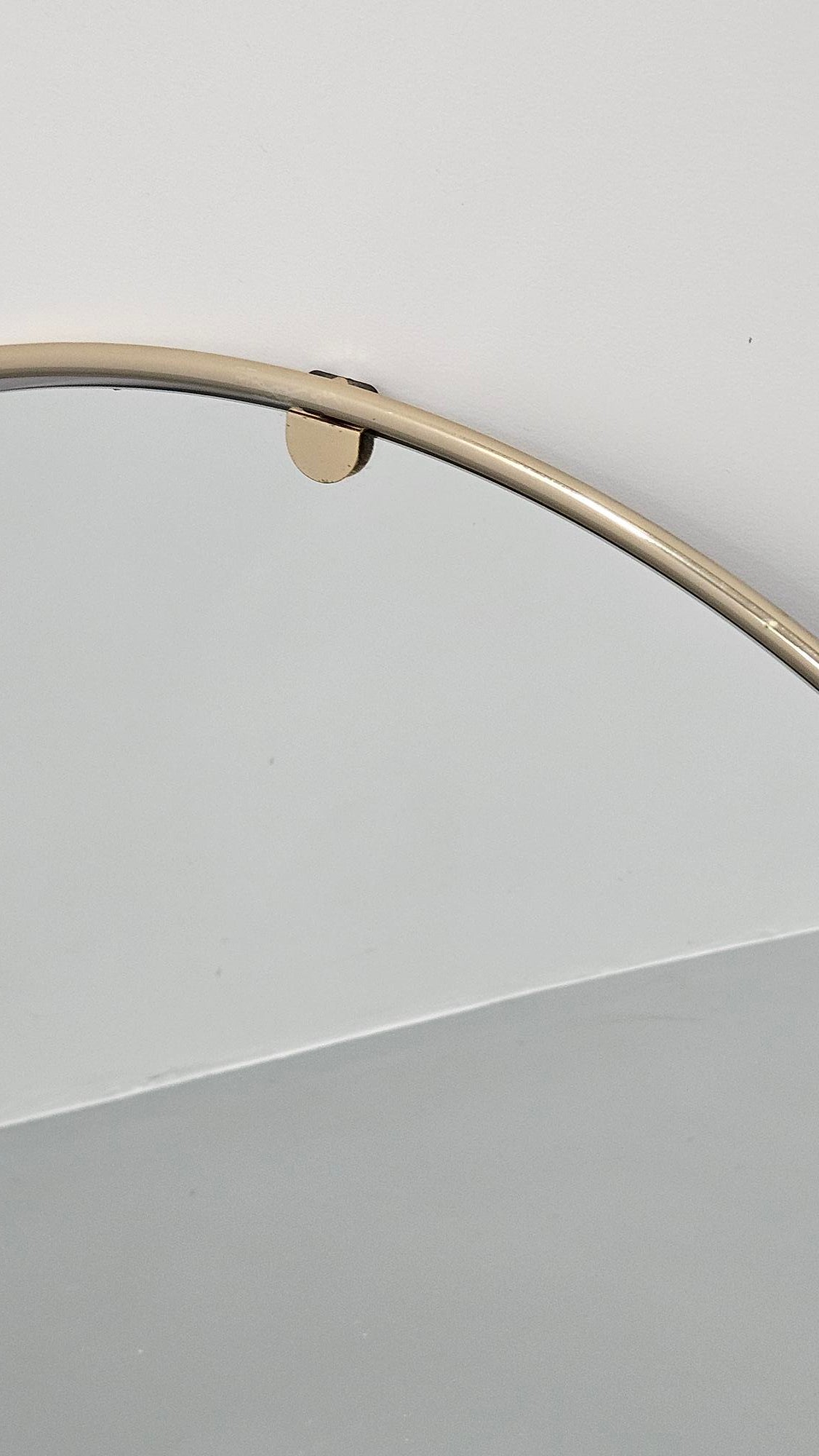 Italian 1960s Solid Brass Wall Mirror with Original Patina – Milan Nightlife Provenance - Collectors - Net.Work