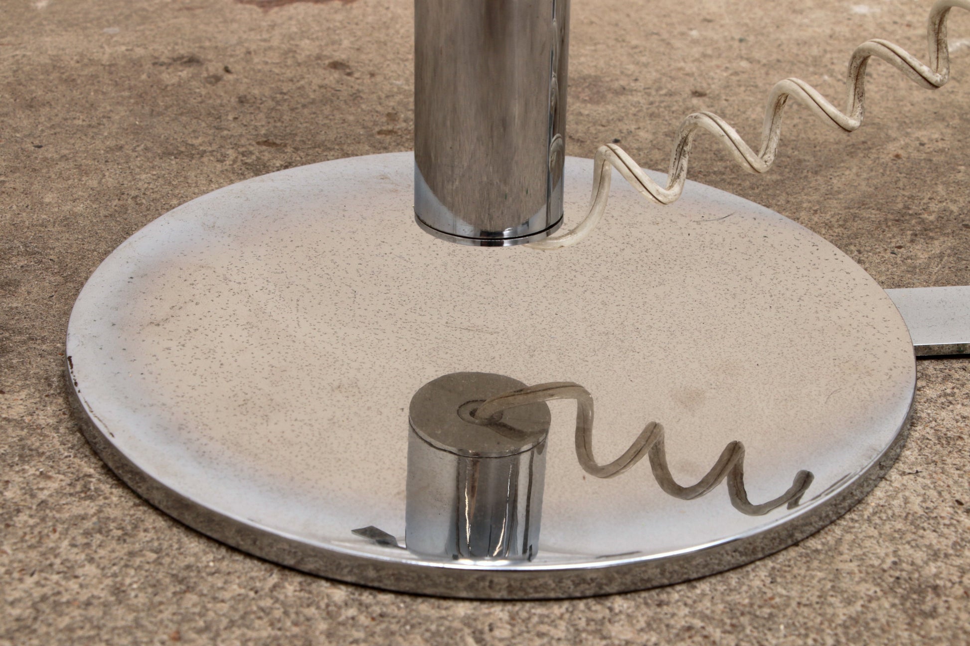 Italian Design Chrome and Glass Table Lamp, 1960 - Collectors - Net.Work