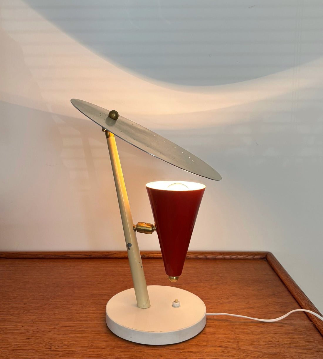 Italian design table or desk lamp, 1950s - Collectors - Net.Work