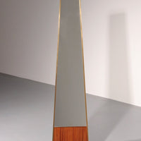 Italian Elegance – 1970s Freestanding Mirror with Brass and Oak Details 1960