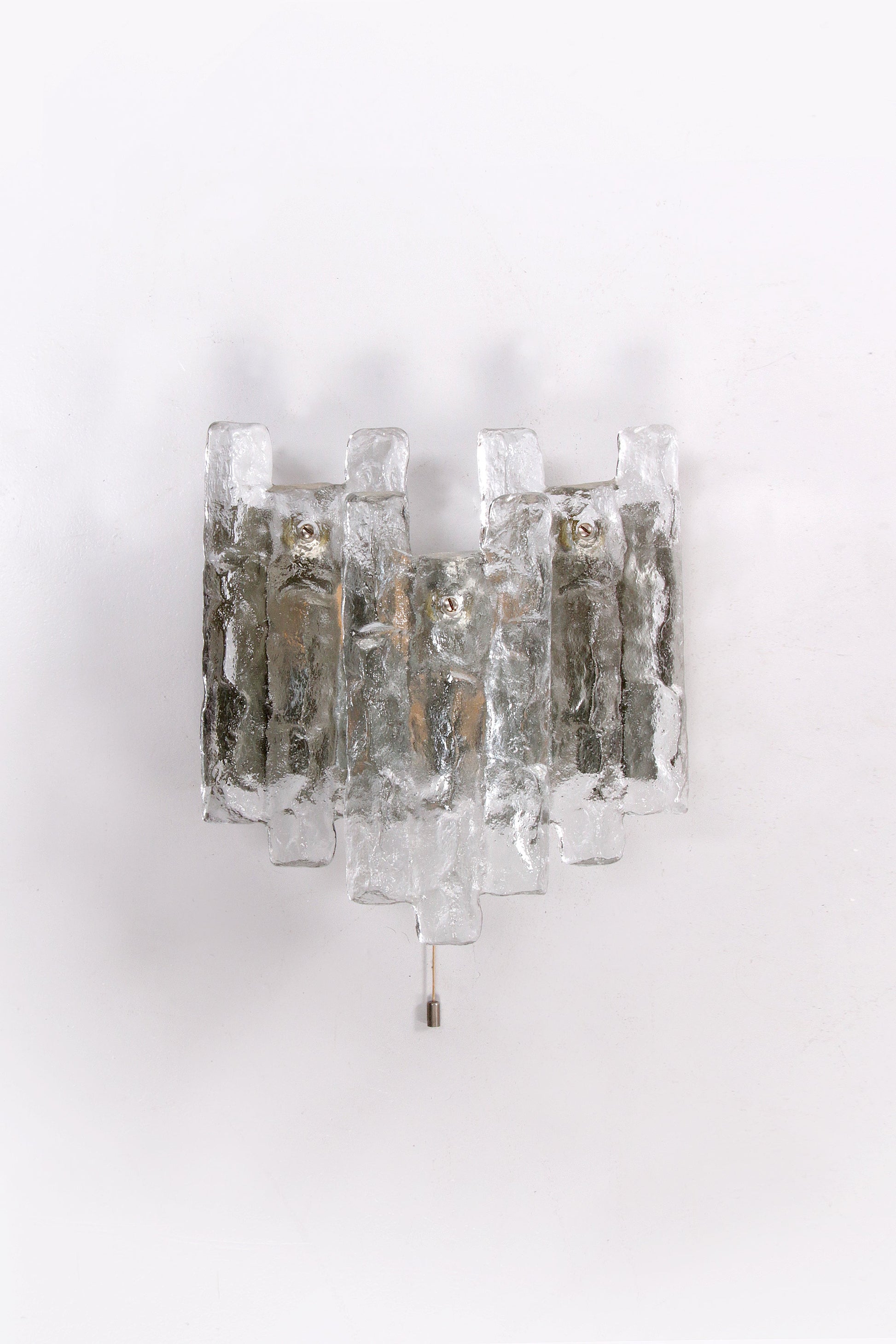Kalmar Crystal Ice Glass Wall Lamp by J.T. Kalmar (1960, Austria) - Collectors - Net.Work