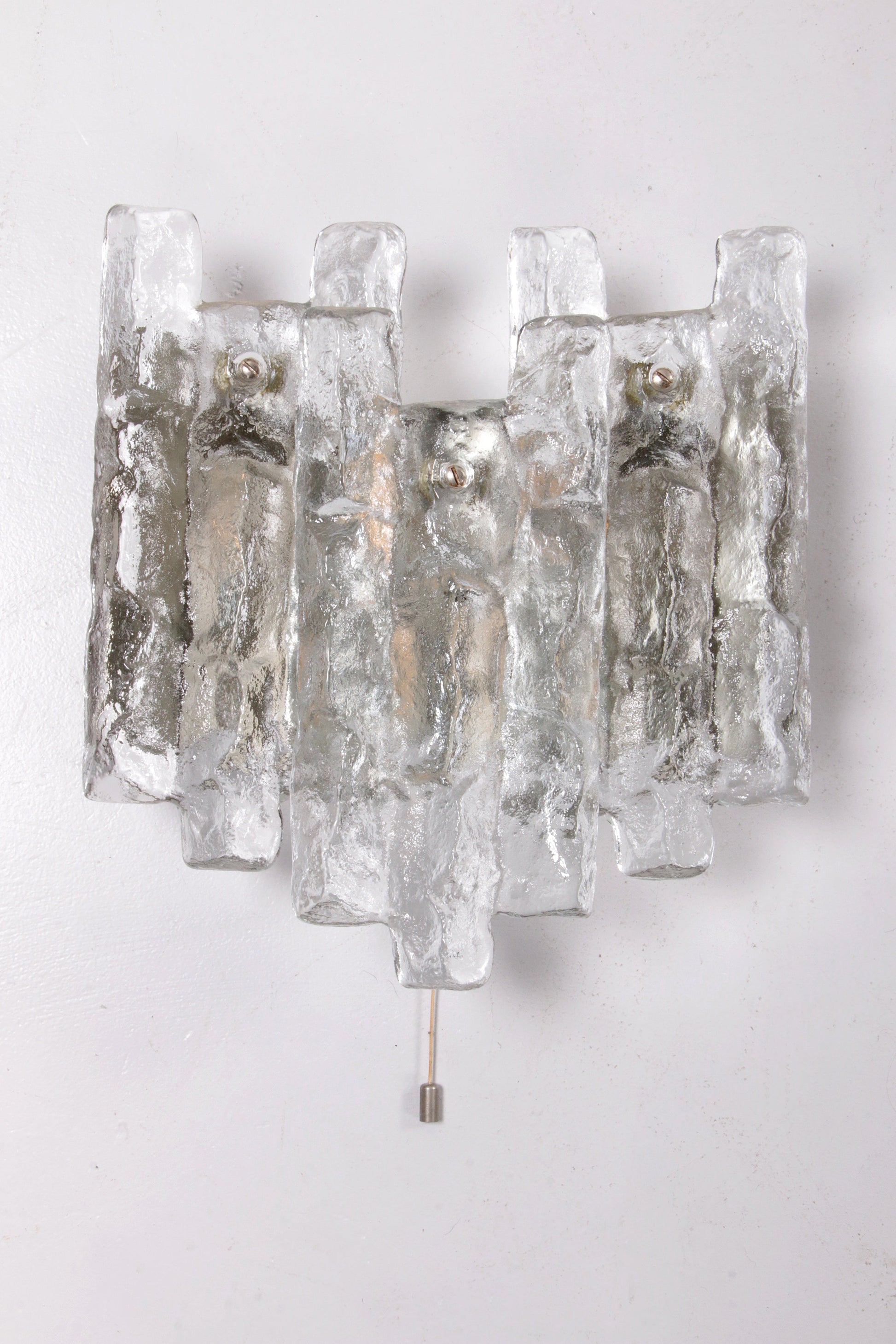 Kalmar Crystal Ice Glass Wall Lamp by J.T. Kalmar (1960, Austria) - Collectors - Net.Work