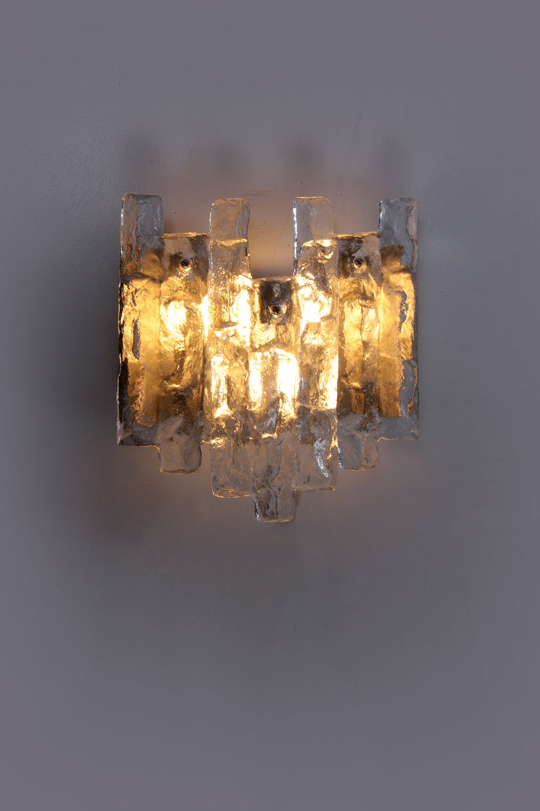 Kalmar Crystal Ice Glass Wall Lamp by J.T. Kalmar (1960, Austria) - Collectors - Net.Work